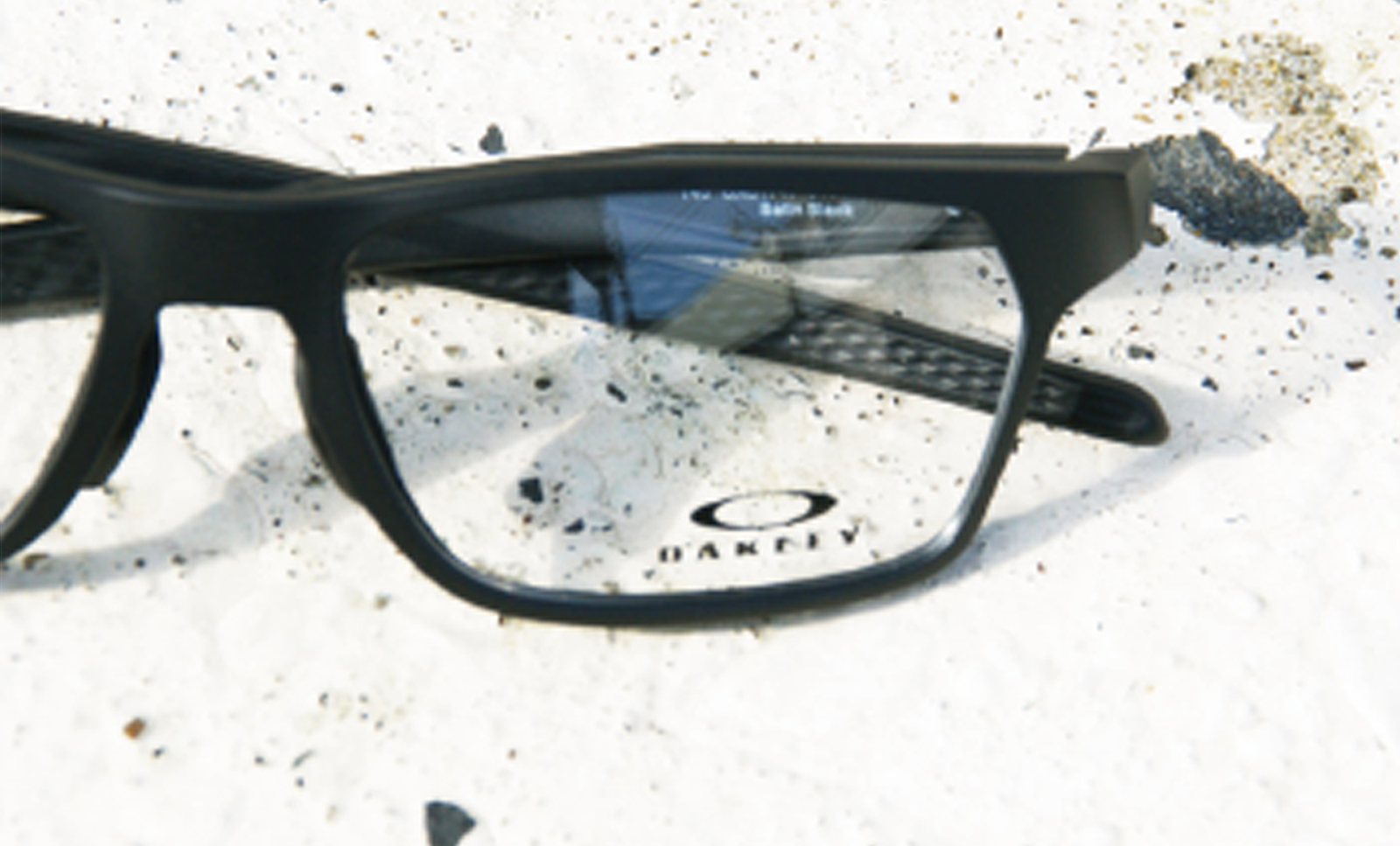 OAKLEY（オークリー）